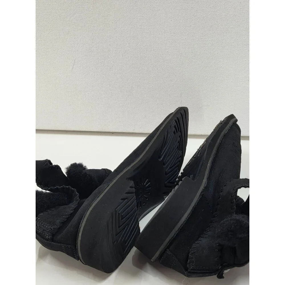 UGG McKay Classic Black Suede Shearling Ankle Boots Women’s Size 9